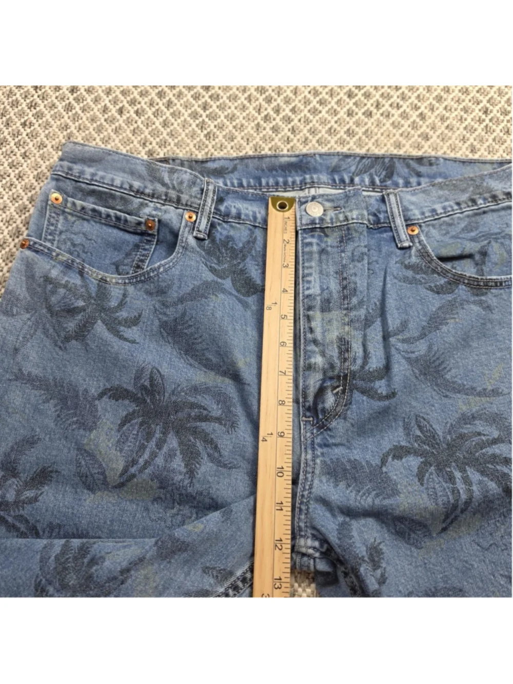 Levi’s 502 Blue Tropical Palm Tree Print Denim Shorts Men’s Size 38 Bermuda